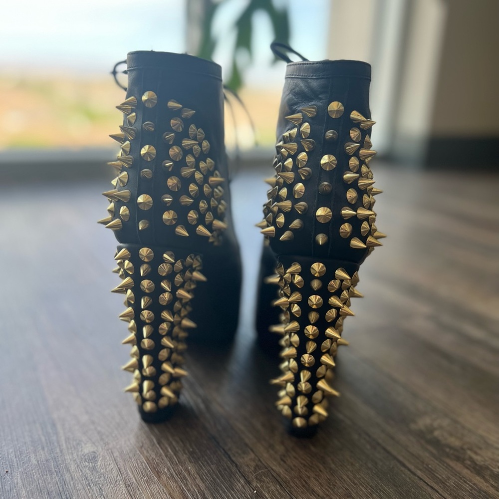 Jeffrey Campbell Gold Spiked Lita with Black Leather. Size 9.5